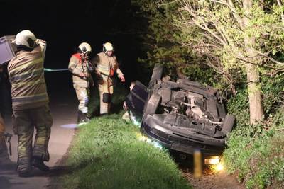 Albert E. veroordeeld voor opzettelijk aanrijden persfotograaf in Lunteren: 15 maanden celstraf gelderlander.nl/ede/albert-e-v…