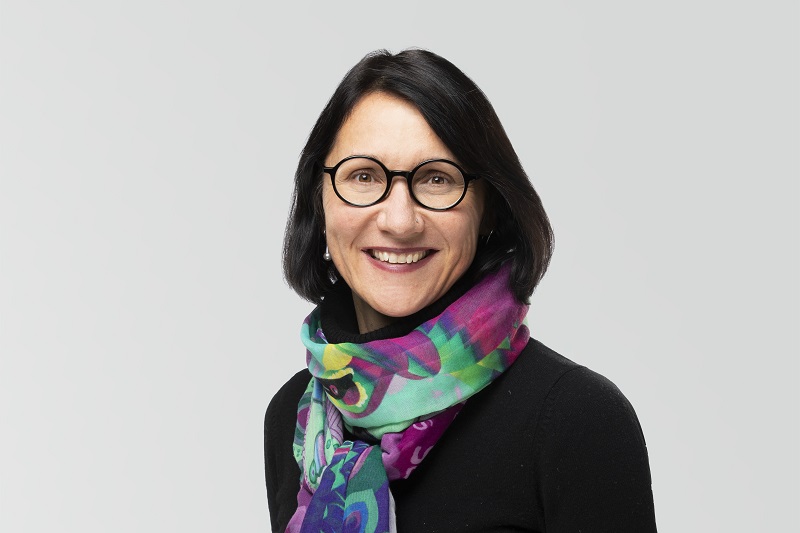 Wir begrüssen Beatrix Pongracz Leimer. Sie wird per 1.9.22 neue Direktorin Human Resources Management (HRM) bei den Solothurner Spitälern. Sie folgt auf ihren langjährigen Vorgänger Andreas Woodtli, der in den wohlverdienten Ruhestand tritt. bit.ly/2XusmVw