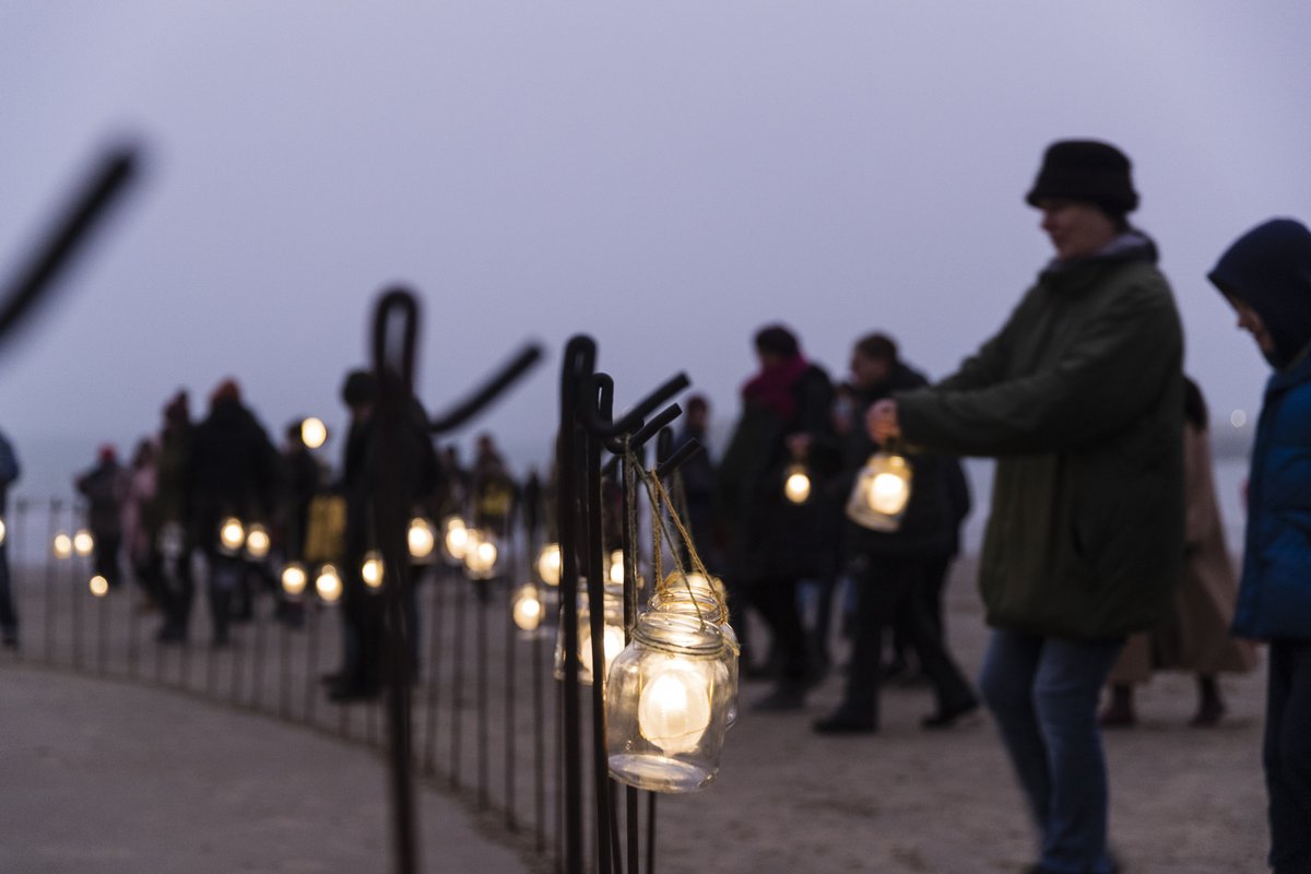 We're delighted to share with you our film capturing the magical memories from Beacons in 2021. Thank you everyone who came and took part, the Sea Gooseberries are glad to have met you. vimeo.com/674363323