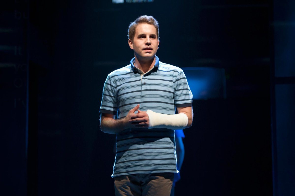Disappear dear evan. коннор мерфи мюзикл. дорогой эван хансен (2021). Dear evan hansen. Evan логотип.