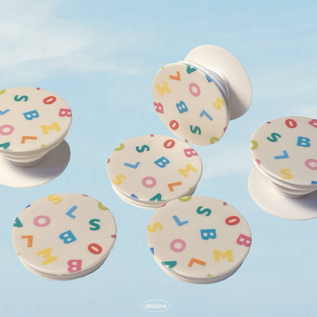 blueblo0ms's tweet photo. รีเลยค่ะ มาสุ่มแจกพกจ&amp;griptok อย่างละ1อันให้ฟลว2คนค่ะ เนื่องจากคนฟอลเรา7kแล้วว ขอบคุณทุกคนมากๆเลยค่า🤲🏻☁️💘 https://t.co/B7WvCXkTiu