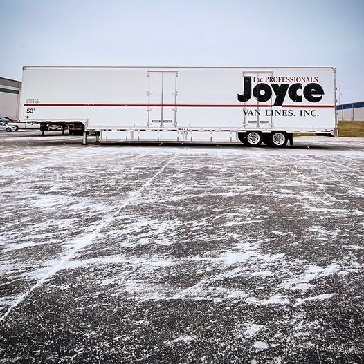 tkographix's tweet image. Caught a photo of this beautiful moving trailer sitting on our snow-dusted lot last week. This trailer is "all dressed up" with decals and ready to MOVE!
Thank you Joyce Van Lines for your business.
#fleetgraphics #trailergraphics #vinylgraphics