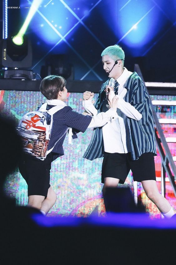 ptgJREZ's tweet photo. 미쳣나 진짜 https://t.co/NFjpka2hHf