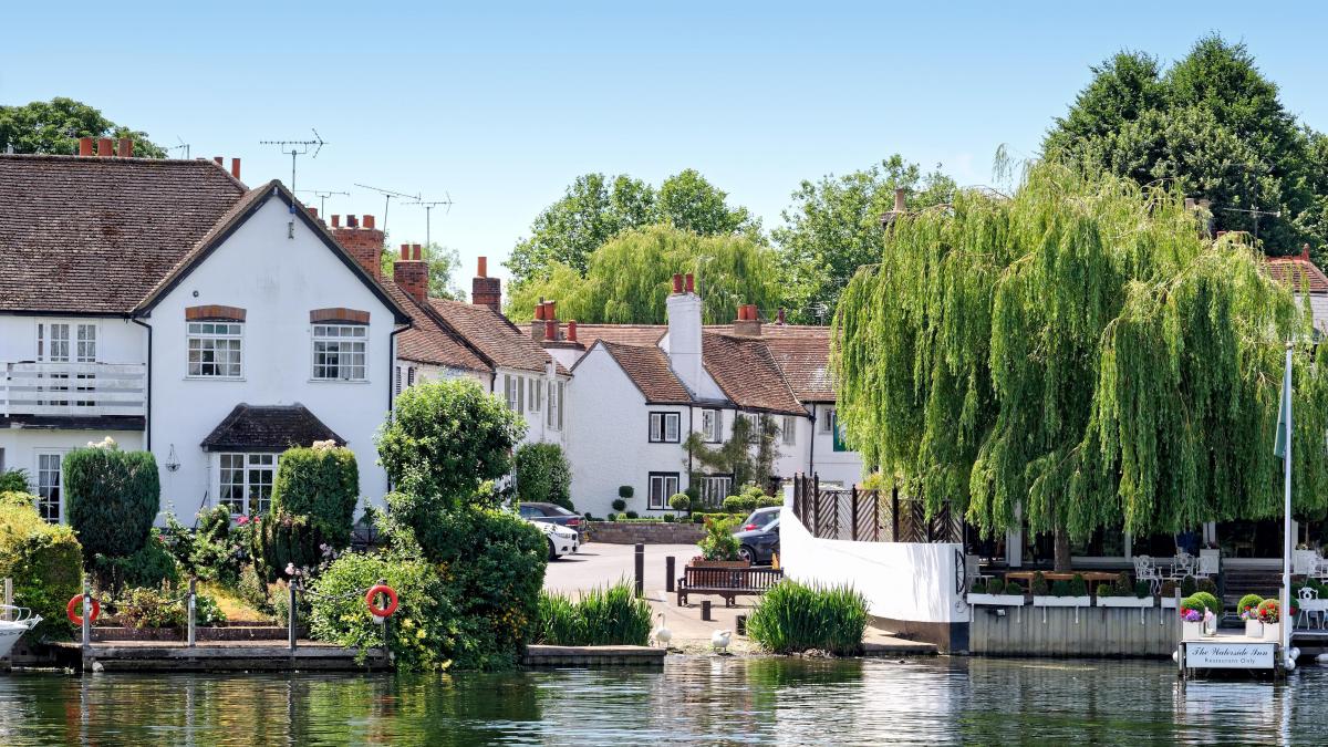 Deborah Battsek PR tweet media