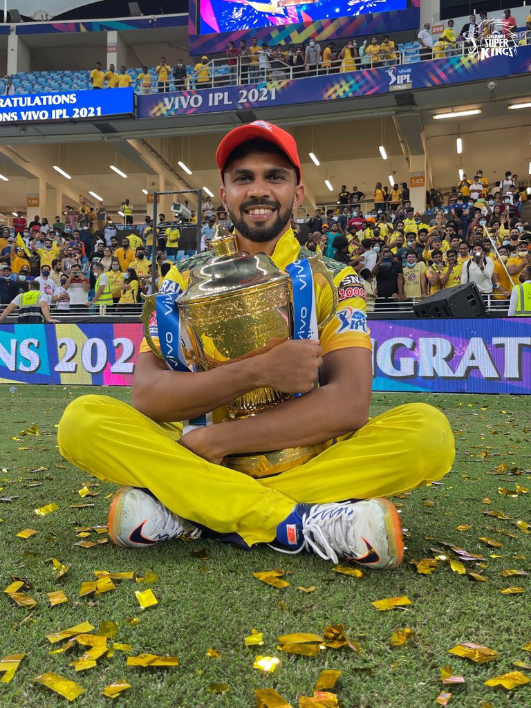 ImRaina's tweet photo. Happy Birthday champ @Ruutu1331 Sending you lots of love &amp; wishing all the success to you 🥳 #RuturajGaikwad https://t.co/m60ycMIrNW