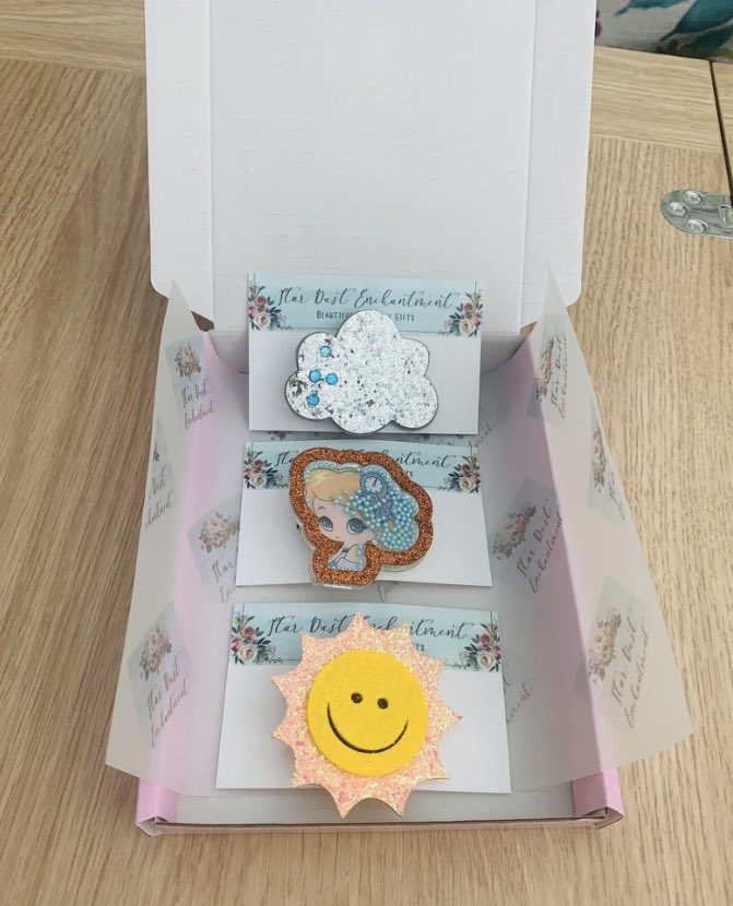 AndrePpBn's tweet photo. ๐kids cute hair clips and bows in my Etsy shop #adorable #hair #kidsbows #bowbox #kids
https://t.co/Vznl6ukcbF https://t.co/2D6YVCJ6Ad