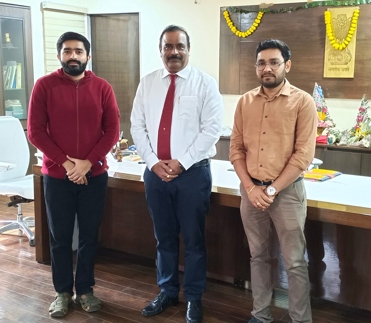 klp5565's tweet image. &quot;दासा सर के दास न कभी उदास&quot;
All the Aspirants of GPSC are thanking @dineshdasa1 today for transforming GPSC from &quot;રામ ભરોસે&quot; to &quot;રામ રાજ્ય&quot;. The youth of nation will always remember @dineshdasa1 as &quot;The Father of PCS Reform&quot;. 
#ThankYou_DineshDasaSir