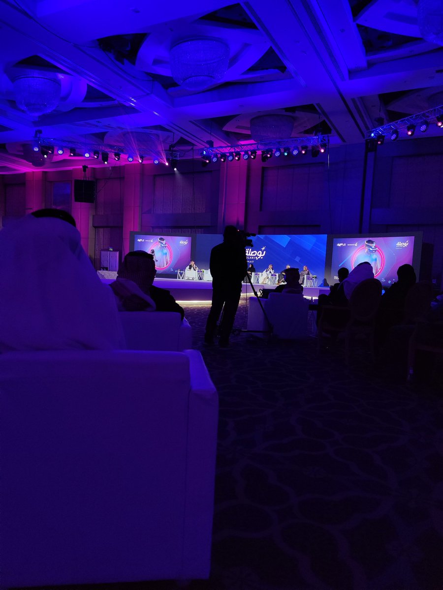 AlnashwanRaghad's tweet photo. تغطيتي امس في #بوصلة_دلني الصراحة شغل مرتب يعطيهم العافيه https://t.co/5GxY4Oza0S