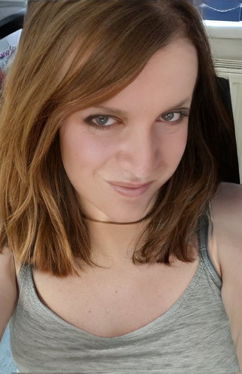 wunderlissy's tweet photo. #Montagslaecheln ... hi, naaa 😇 einfach mal ein vorsichtiges L��cheln in due Runde werfen, sooo wichtig 😊😘🥰💋❤ https://t.co/8Vu8rgYGuj