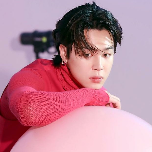 CloutNewsMedia's tweet photo. .@BIGHIT_MUSIC reveals that BTS member JIMIN has recently gone through a surgery for appendicitis and also tested positive for Corona Virus.

We wish the singer a speedy recovery 💛

#getwellsoonjimin #Jimin #ParkJimin #bts #btsarmy https://t.co/BCnkD8LAd5