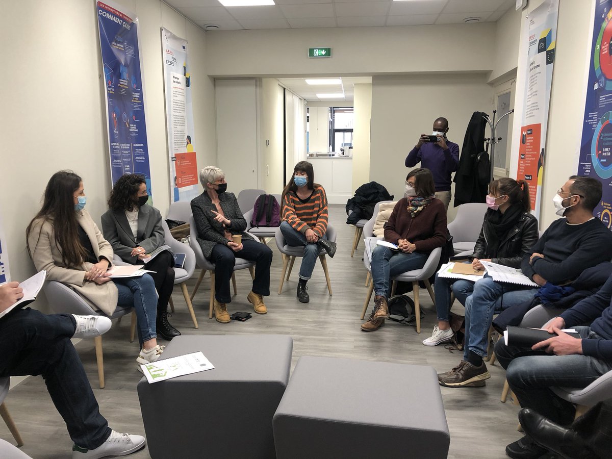 CarolineRooseEU's tweet photo. Belle rencontre avec les actrices et acteurs du @TheBeitProject au Centre Europe Direct de #Nice06 ce matin : patrimoine historique, lutte contre le racisme, exclusions sociales, discriminations, je salue leur engagement et leurs combats en Méditerranée et au delà ! https://t.co/YeFAg3BzGt