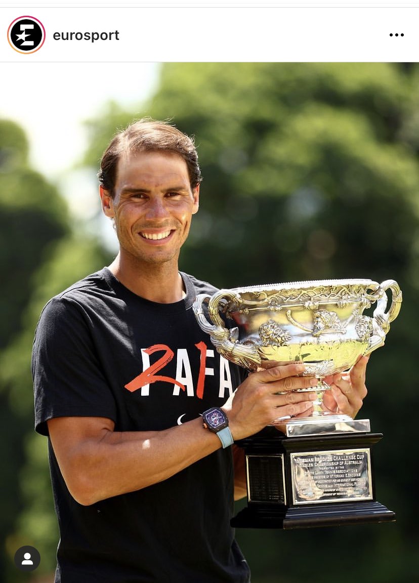 Cristin75773247's tweet photo. Omg!!! A month ago he didnโt know if he will play tennis again, but still, he had a t-shit prepared with โ21โ, just in case a AO ๐ will fall down from skies in his arms ๐ #ridiculous #nadal #AO22 https://t.co/I7Hyepx3VN