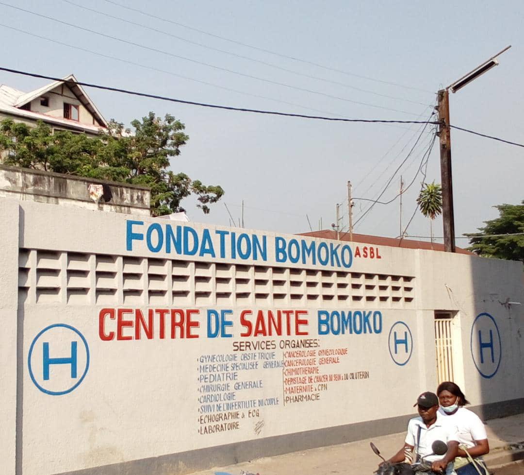FondationBomoko's tweet photo. Aujourd’hui est un grand jour pour nous 🎉 votre centre de santé est enfin ouvert et opérationnel!! Nous vous attendons et accueillons sur l’Avenue Boera n° 51,Commune de Kalamu, quartier Matonge, à Kinshasa. 

#CentreDeSantéBomoko #RDC #UrgenceCancer #Kinshasa https://t.co/g9MPrYh8Fw