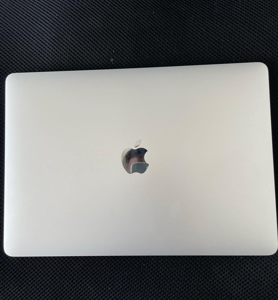 daviecyril's tweet photo. Macbook Pro 2016 (inch-13)
Specs;
Processor  2.9GHz intel core i5
Memory 8GB
Storage 256GB
Clean As New

6-Month Warranty
Price: 2,400,000
Call/Whassap: 0766139709

Free Delivery 
Free Basic Software installation https://t.co/1JFQvZm1nO