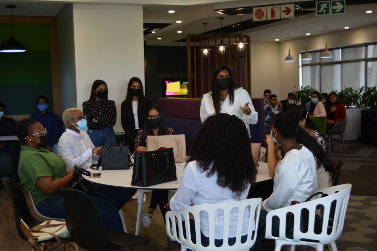 EY_Africa's tweet photo. The 2022 Assurance Trainee Induction in our Durban office.

#CA #EnergEY https://t.co/l3Mn6ORDiX