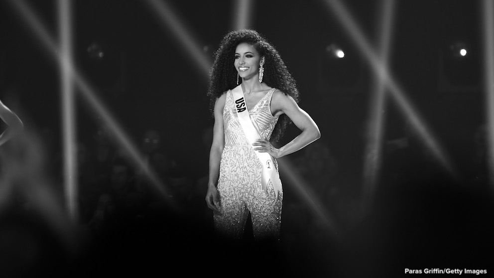 ABC's tweet photo. Cheslie Kryst, the 2019 winner of the Miss USA pageant and a correspondent for the entertainment news program “Extra,” has died at age 30. https://t.co/775NhDYETl https://t.co/LJ5yzvM6wS