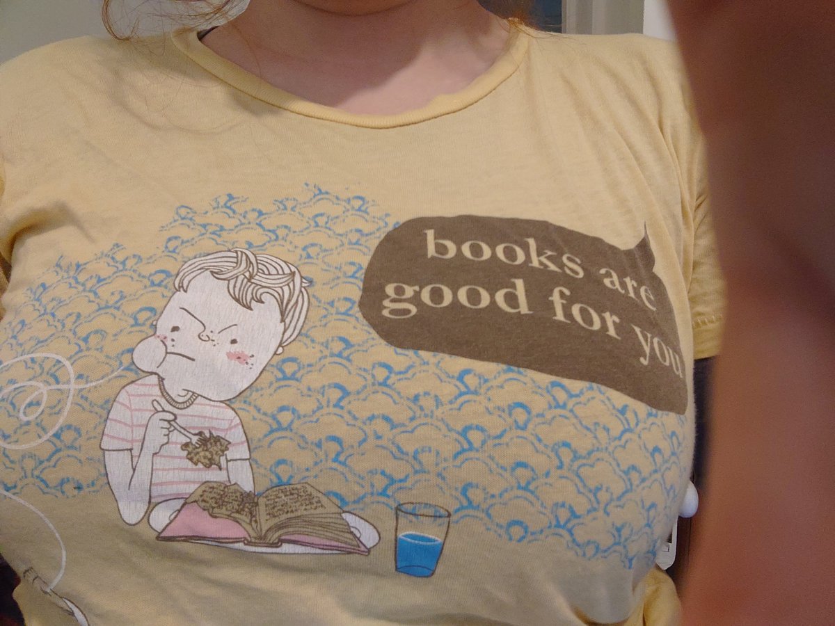 Drbeth_'s tweet photo. Dressing for today - taking my niece to the library 😊😊 #booksaregoodforyou https://t.co/akXxhJQEKY