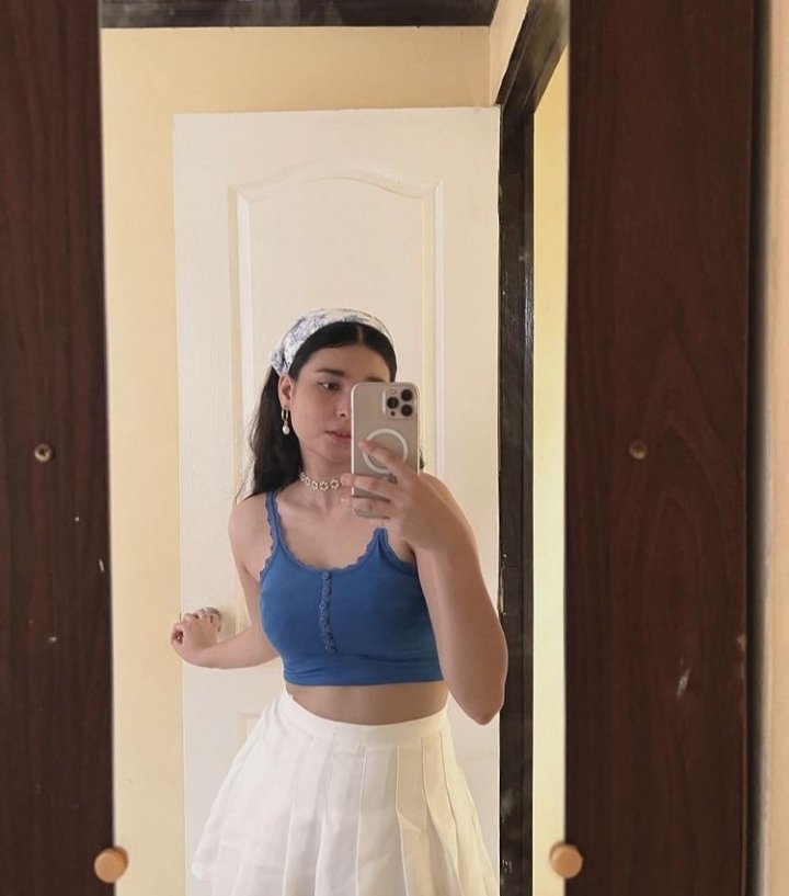 ANJISWEET_OFC's tweet photo. Mirror shot by Anji Salvacion, the prettiest girl !!

#AnjionPBBKumunity https://t.co/R4IR7J98z0