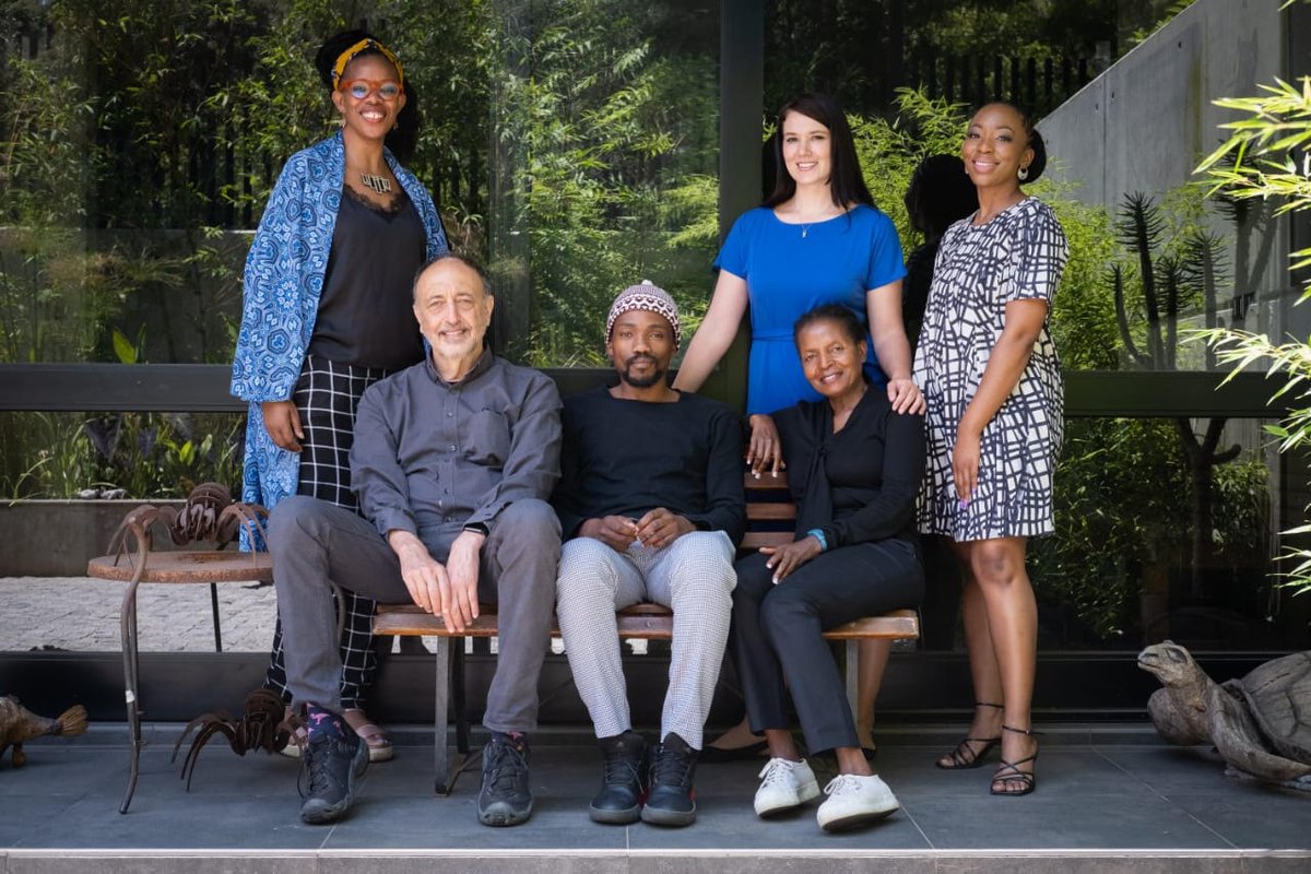 The South African Department of Arts and Culture has announced their team for the 59th Venice Biennale, including: Roger Ballen, Lebohang Kganye, Phumulani Ntuli, Amè Bell, Thuli Mlambo-James and Grace Rapholo. ow.ly/9ZxK50HHPUw