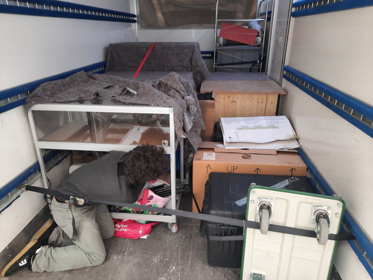 CSTumontpellier's tweet photo. Et hop! 20m³ chargés à destination de la médiathèque de Florac pour l'expo LITTERNATURE. première date des 10 de la tournée en Occitanie. On vous montrera le making of et à quoi cela ressemble... https://t.co/jXExw5qCZ2