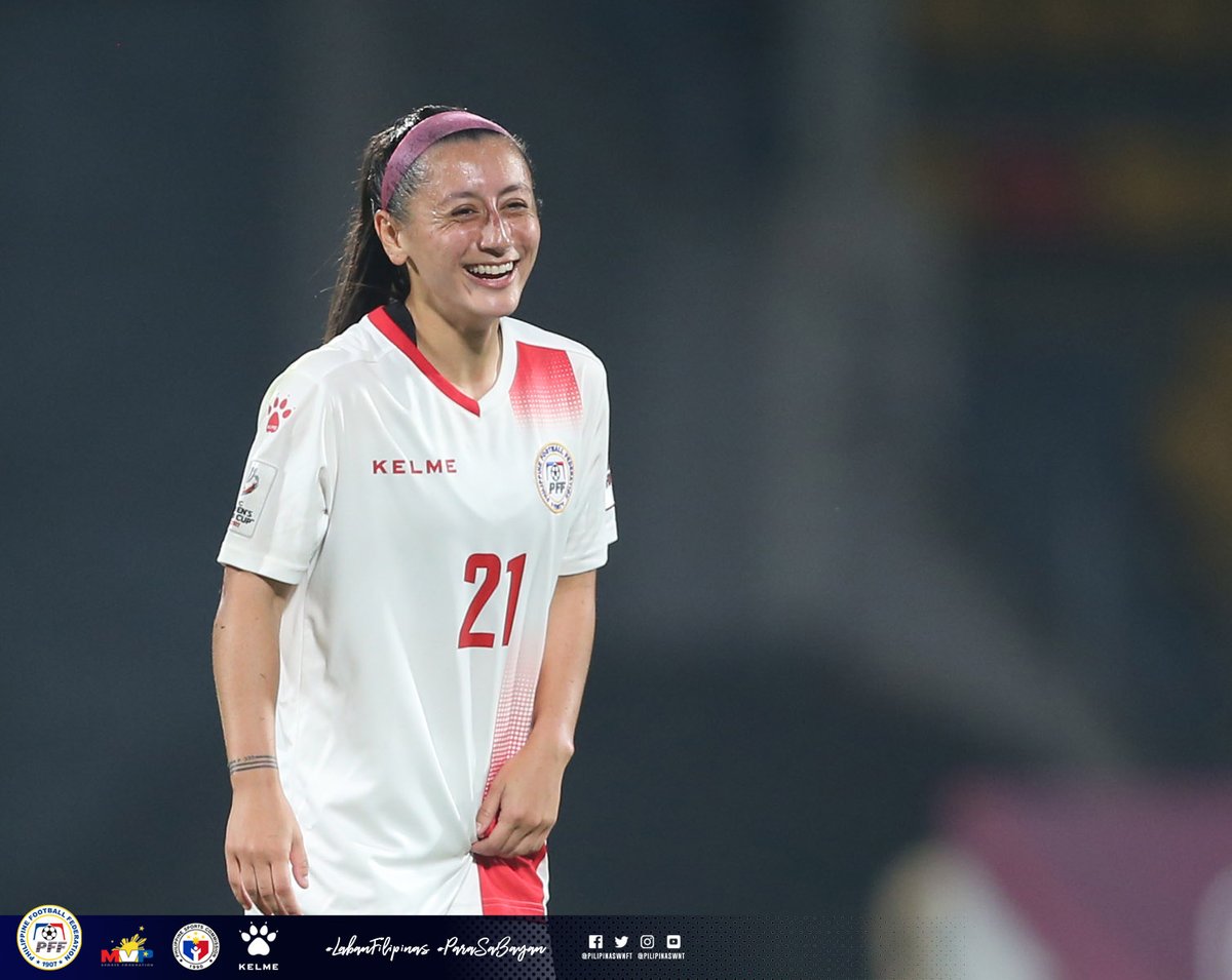 PilipinasWNFT's tweet photo. With the way we are still feeling right now, probably for the rest of the week even, @guillouk6 is such a MOOD. 😸

🔵 #WinTheMoment 🔴 #LabanFilipinas ⚪️ #ParaSaBayan 🟡 #RememberTheGoal 

📷 AFC https://t.co/o0C4G815ca