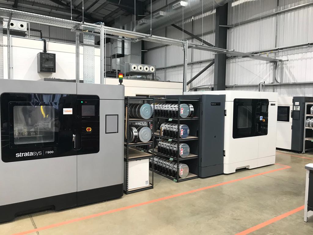 Do you know about our polymer systems at the DMC? Our current offering includes Selective Laser Sintering (SLS), Stereolithography (SLA), Fused Deposition Modelling (FDM), composite filament carbon-filler PEEK and silicone AM, thanks to <a href="/spectroplast/">Spectroplast AG</a>. #additive #3dprint