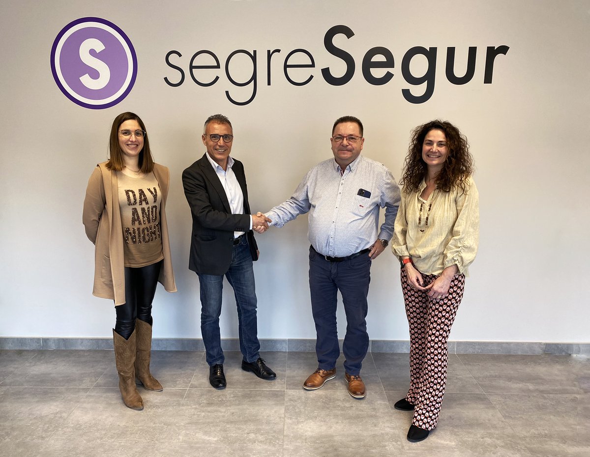 SegreSegur's tweet photo. Empezamos el año con impulso de crecimiento: Truc Castel, #correduría de #seguros de Monzón (Huesca), une su cartera a la nuestra, sumando profesionalidad y experiencia a la de nuestro equipo.

¡Bienvenidos!
Juntos, más fuertes 💪 https://t.co/9YiVNZDAm7
