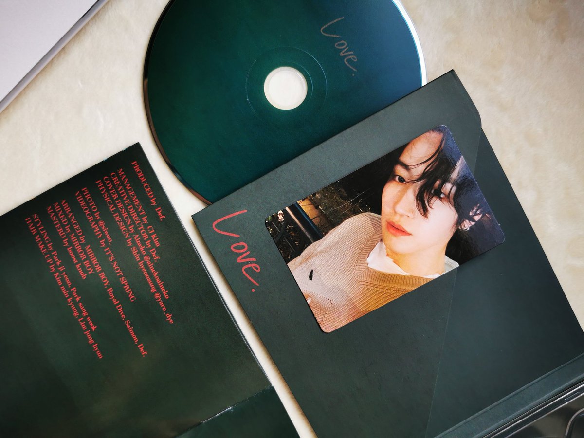 #LOVE. EP is so beautiful.

PRODUCED by: Def.
CREATIVE DIRECTOR: Def. 
ARRANGED by: Def.

#SunsetWithYou_Def #Def #JAYB <a href="/jaybnow_hr/">JAY B</a>