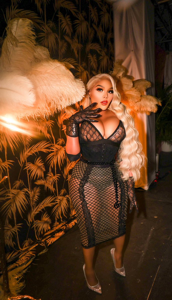 LilKim's tweet photo. 💎 📸 by @chepejose https://t.co/uEb1rs8t2N