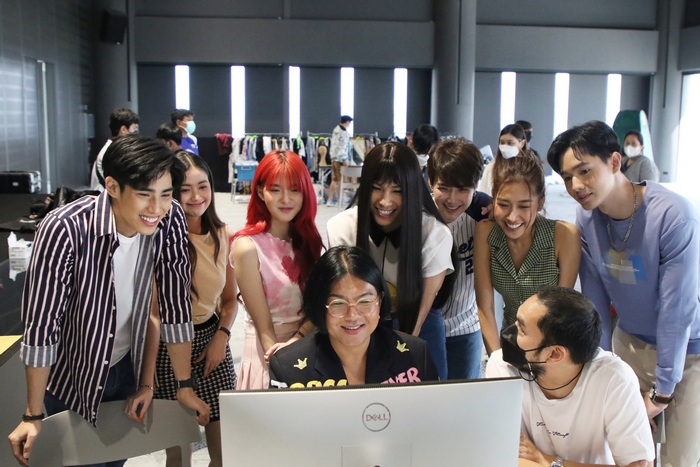 webstarupdate's tweet photo. เปิดภาพฟิตติ้ง ซีรีส์ “เจนนี่ กลางวันครับ กลางคืนค่ะ”“สิงโต” แต่งหญิงสวยหวาน “นนนี่-ภูมิ” เสริมทัพความน่ารักสดใส!! >>  https://t.co/NqKrYFi2QC
#เจนนี่กลางวันครับ���ลางคืนค่ะ #SingtoPrachaya https://t.co/BYv9Pw2SRx