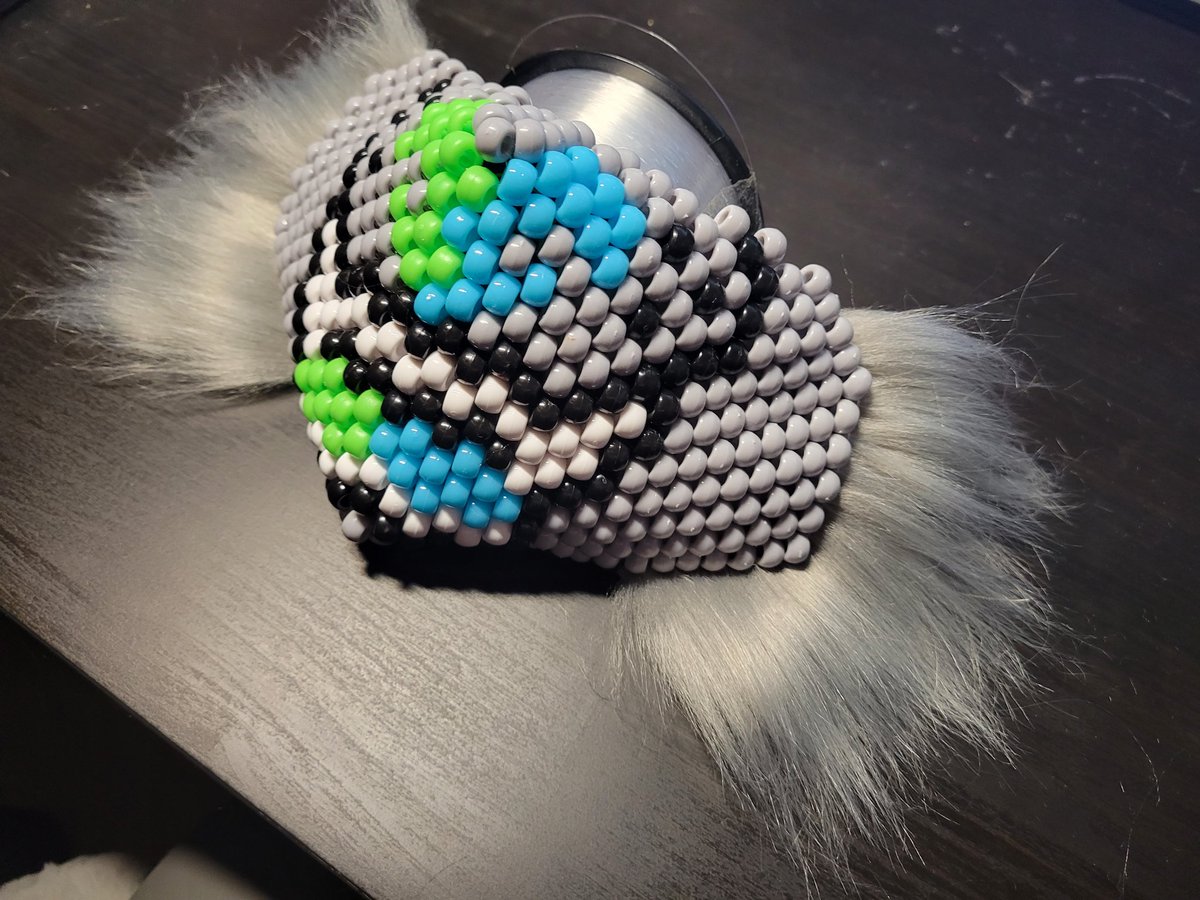 LazarusWix's tweet photo. Commission done for KnineSaber on etsy.

#Commission #commissionsopen #etsy #furry #furryart #furryfandom #rave #kandi https://t.co/eO47oOgYoU https://t.co/587Ut2utmg