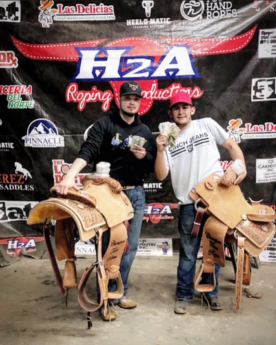 jroper1515's tweet photo. This year has started out tough with the loss of great friends, my faith has been tested but it is also at an all time high. Glory to the man up high and to the angels watching over me πβ₯οΈπΌ #blessed #2022 #pullbackforjesus #ropeforfox https://t.co/cE7cuuTImG