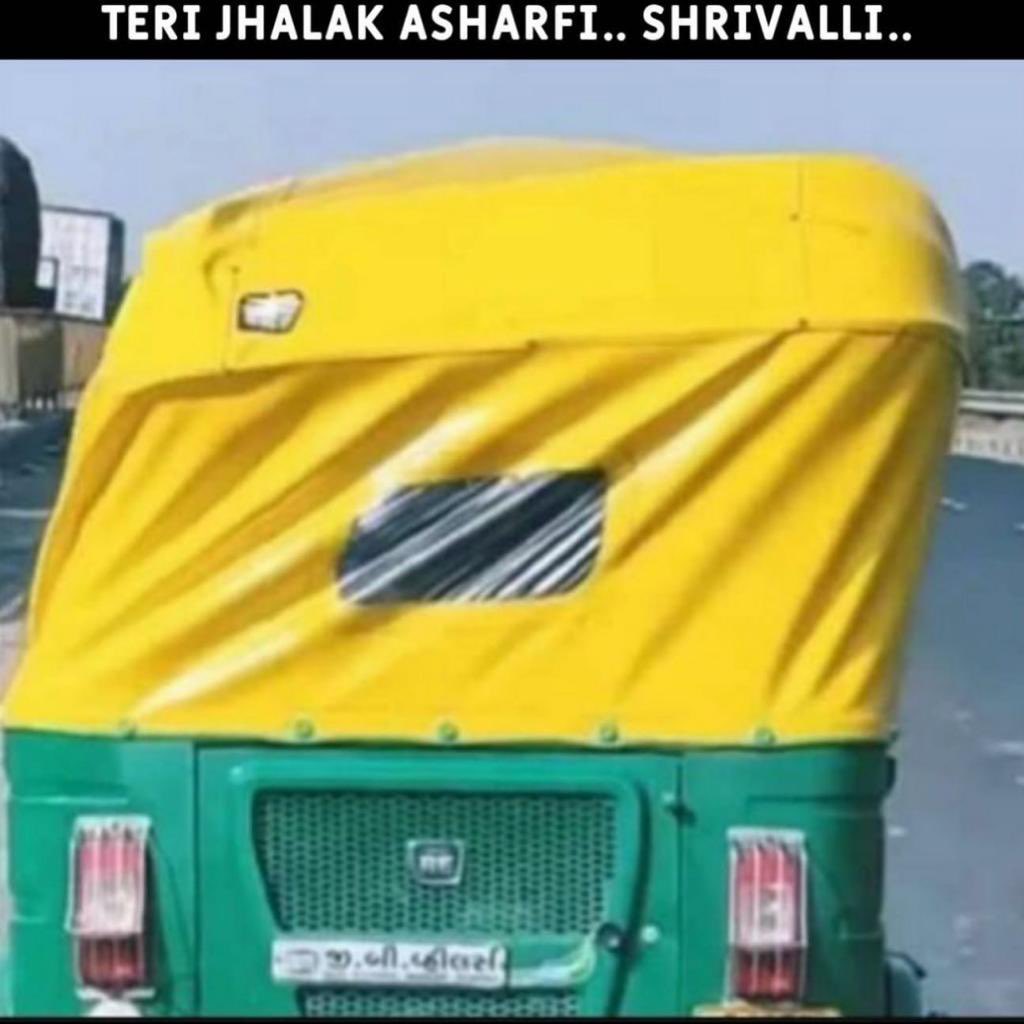 rakshapandya01's tweet photo. #Pushpa😂😂#PushpaHindi https://t.co/kIFqxKaISV