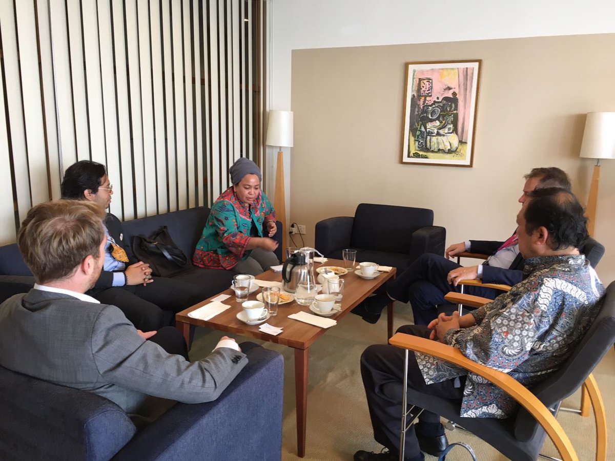 MortenPaulsen_'s tweet photo. Thanks to @IMAN_Research for sharing insights on ethnic-religious issues, human rights and the situation in Malaysia. 

#IMANresearch https://t.co/5UCH2bfEwX