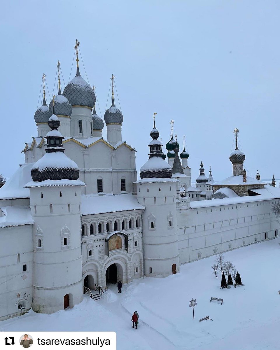 rostmuseum's tweet photo. Снежная сказка) #rostmusrum #rostovkremlin
・・・
Ростов Великий. Снежная красота русской архитектуры. Митрополит Иона Сысоевич, решил построить рай на земле и это ему удалось, даже в наши пресыщенные времена восхищает и вызывает уважение мастерство древних зодчих... https://t.co/0De3yuH2wS