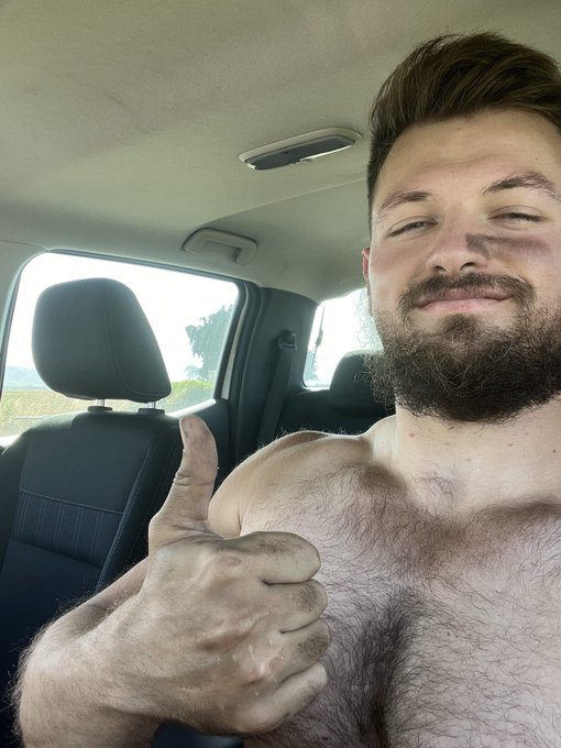 Successful oil change 💪🏽 https://t.co/4hifdGyVO9