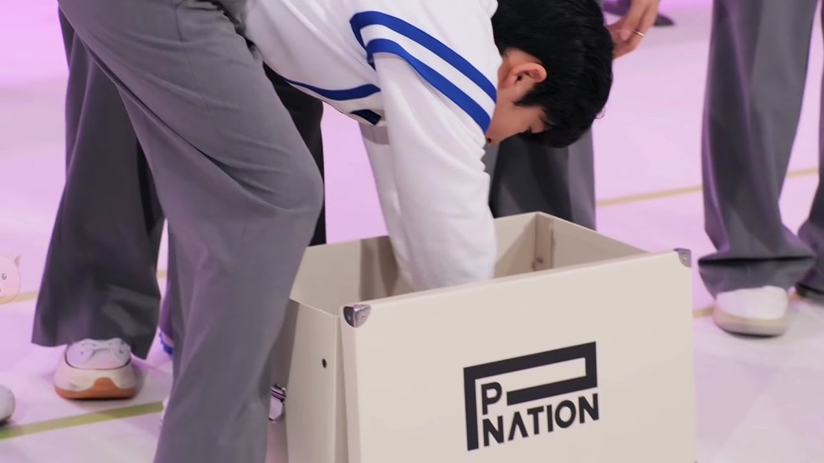 Once the time came of Koki’s return‚ i am pretty sure that this yellow shirt he put on the box will fit to him:((💛
#다나카고키
#TanakaKoki #田中煌己
#PNATION #피네이션