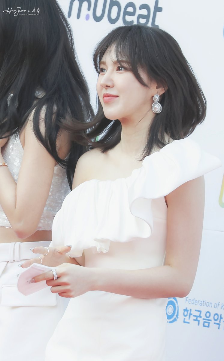 HuJiao_1009's tweet photo. 220127 가온차트 #WENDY #웬디 

니가 좋아 너무 좋아 ～

💙🐿🌷 https://t.co/yUWdPi1UqV
