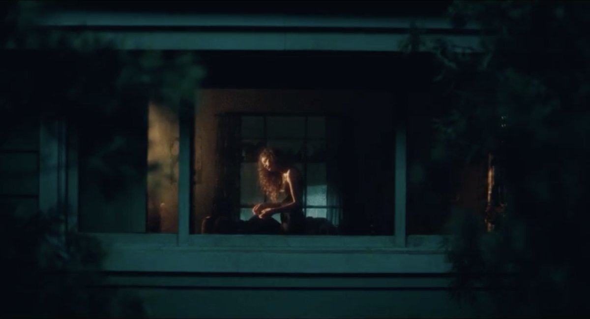 lostnonsense's tweet photo. #Euphoria. Blue. S2 EP4 https://t.co/KVotAMG6r4