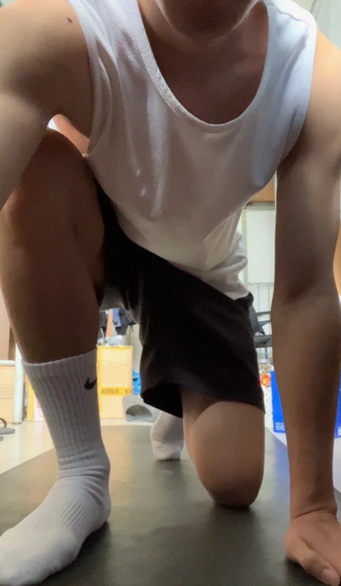 cy4543's tweet photo. 除夕快乐，今日加微信66 https://t.co/TRmfRtBs8v