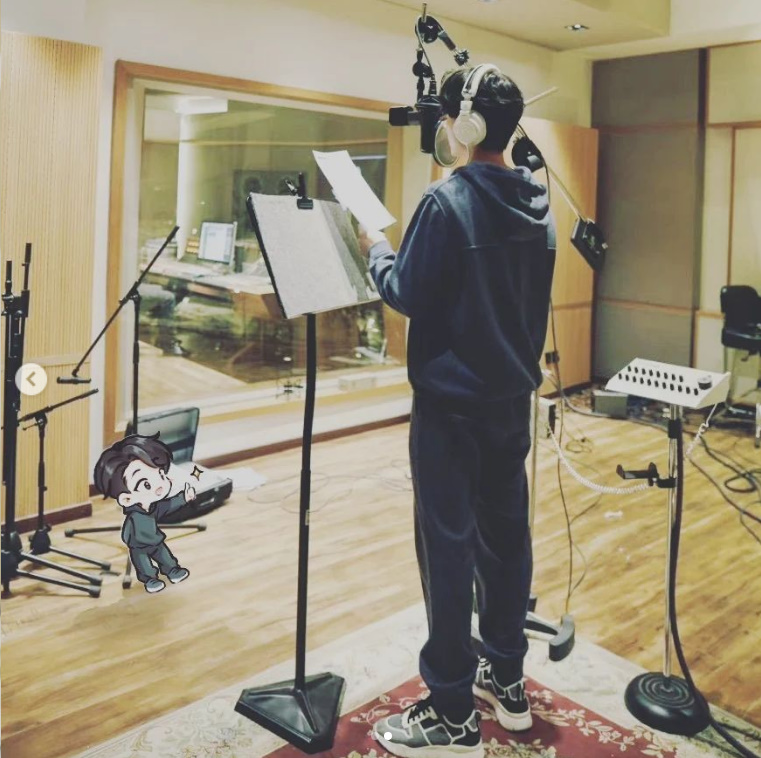 WannaOneUpdate's tweet photo. Kuanlin's dad posted: "...Edward and his brothers are recording together again. It's so good, moving, and my eyes are sweating..."

#WannaOne #워너원 @WannaOne_twt https://t.co/5SULJJy7pl