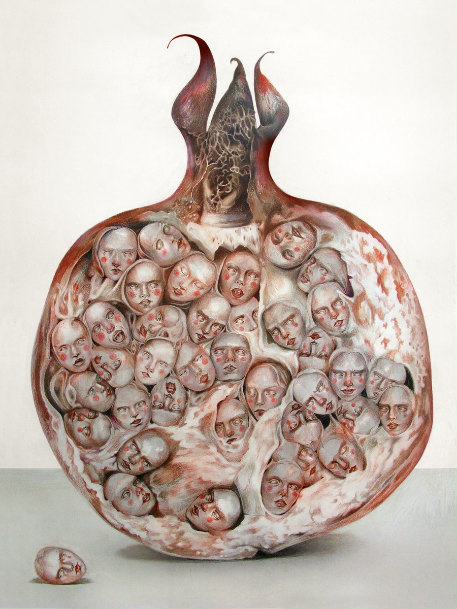 Gm beautiful people!☀️‘Pomegrenade’ is now live on <a href="/SuperRare/">SuperRare</a> !❤️‍🔥💎❤️‍🔥

“..the uncanny fruit includes 38 female portraits;smiling, thinking, sleeping, screaming and gazing into the universe...” 

superrare.com/artwork-v2/pom…