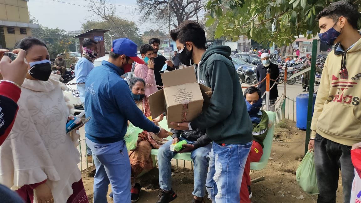 Anchal Singh (@anchals75804902) on Twitter photo NSS Unit of Govt. Gandhi Memorial Science College, Jammu, organized food packets distributed to the needy people in GMC hospital.
#AzadiKaAmrutMahotsav
#Distribution
<a href="/ianuragthakur/">Anurag Thakur</a>
<a href="/NisithPramanik/">Nisith Pramanik</a>
<a href="/YASMinistry/">YAS Ministry</a>
<a href="/_NSSIndia/">NSS India</a>
<a href="/pibyas/">PIBYAS</a>
<a href="/PMOIndia/">PMO India</a> pic.x.com/mGa2btjt1Y NSS Unit of Govt. Gandhi Memorial Science College, Jammu, organized food packets distributed to the needy people in GMC hospital.
#AzadiKaAmrutMahotsav
#Distribution
<a href="/ianuragthakur/">Anurag Thakur</a>
<a href="/NisithPramanik/">Nisith Pramanik</a>
<a href="/YASMinistry/">YAS Ministry</a>
<a href="/_NSSIndia/">NSS India</a>
<a href="/pibyas/">PIBYAS</a>
<a href="/PMOIndia/">PMO India</a> pic.x.com/mGa2btjt1Y