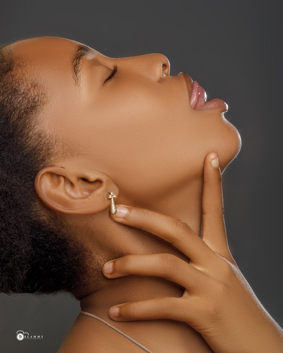 okworisule's tweet photo. Beauty is the purest feeling of the soul. 

Laycon bae u only in nigeria https://t.co/4VFk2EA5gI