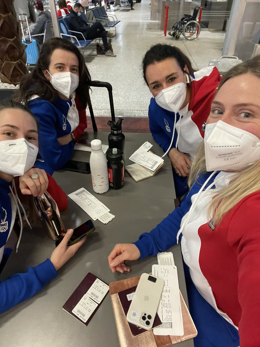 NastasiaNoens's tweet image. En route !!! 😁✈️🇨🇳 @EquipeFRA #Beijing2022
