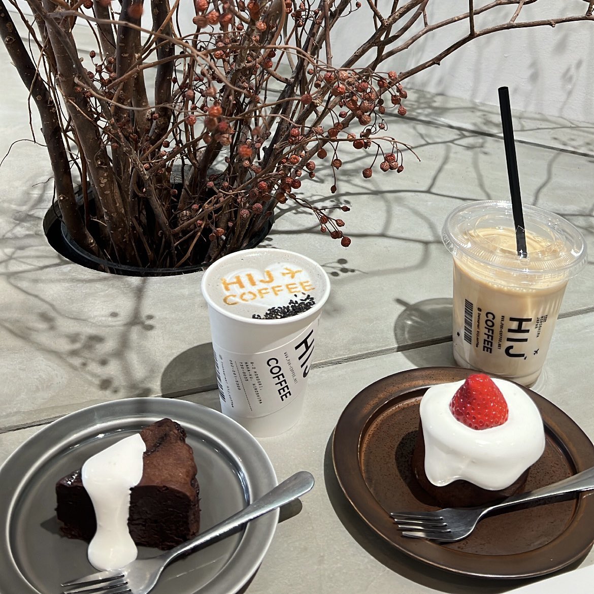 Chii 広島も可愛いカフェたくさんあるんだよー 軽くあと３軒はいける たぶん T Co Grelzhvgvv Twitter