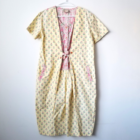 isabelleForget5's tweet photo. So good I had to share! Check out all the items I'm loving on @Poshmarkapp #poshmark #fashion #style #shopmycloset #nanajudy #uniquevintage #aprilcornell: https://t.co/5CfmalPov1 https://t.co/Cuk2WZNgiU