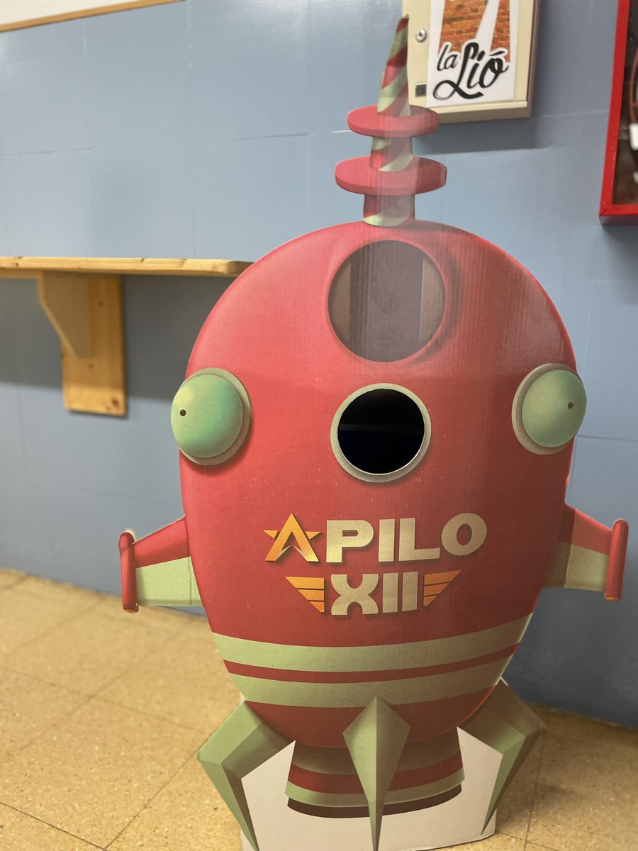 EscolaLio's tweet photo. Bon dia! Heu carregat piles el cap de setmana? A l’escola ja tenim la missió Apilo XII! Si en teniu piles a casa les podeu portar l’escola. #reciclem #ApiloXII https://t.co/Bq7h1gQKcZ
