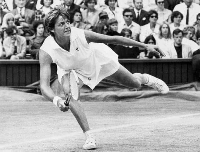 anasurra's tweet photo. LAS NADIES
Han dicho -en referencia al triunfo de Nadal- en toda la prensa: “El mejor de todos los tiempos. 21 Grand Slam. NADIE lo tiene". Aquí tres nadies: Margaret Court (24), Serena Williams (23) y Steffi Graf (22). Son mujeres. Son alguien. Hablemos con propiedad
@ERC_dones https://t.co/si0iZqVUrK