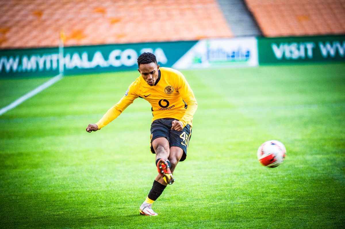 Tobisani1's tweet photo. Good morning @KaizerChiefs #Amakhosi4Life I greet you in the name of the ever hardworking youngster. There is nothing fancy about the boy but he work ethic is secong to none. He gives his all whenever he is given an opportunity to play ❤&amp;✌ https://t.co/QecMejpSM1